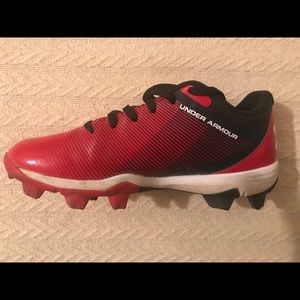 Under Armour Youth Size 1 Cleats